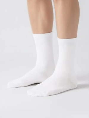 Sinsay - Skarpetki basic 5 pack - biały