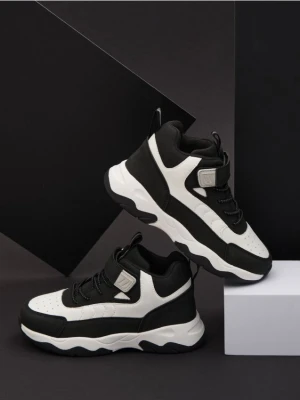 Sinsay - Sneakersy - czarny