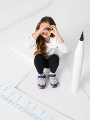 Sinsay - Sneakersy na grubej podeszwie z brokatem - wielobarwny