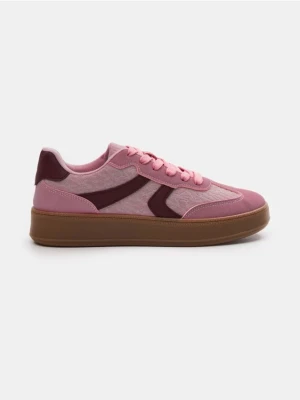 Sinsay - Sneakersy sznurowane z imitacji zamszu - różowy