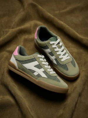 Sinsay - Sneakersy z elementami z imitacji zamszu - wielobarwny