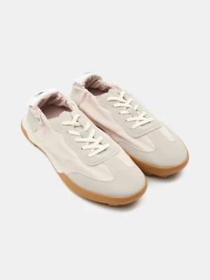 Sinsay - Sneakersy z imitacją zamszu - beżowy