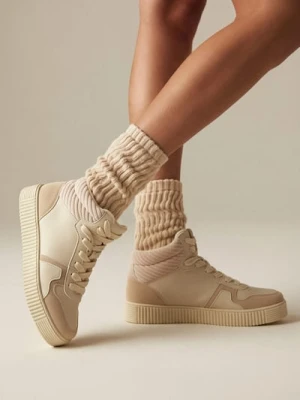 Sinsay - Sneakersy z imitacji skóry - beżowy