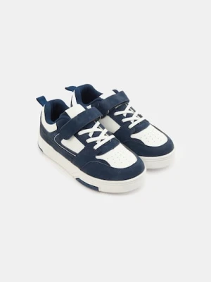 Sinsay - Sneakersy z imitacji skóry - granatowy