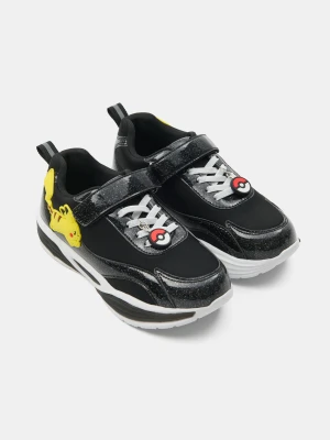 Sinsay - Sneakersy z imitacji skóry z lampkami LED Pokémon - czarny