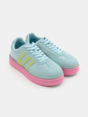 Sinsay - Sneakersy z imitacji zamszu - wielobarwny