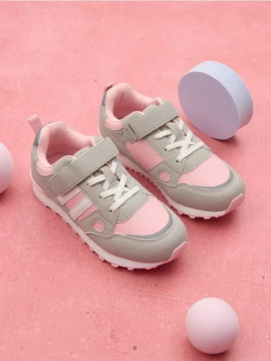 Zdjęcie produktu Sinsay - Sneakersy z odblaskowymi elementami - szary