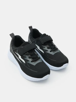 Sinsay - Sneakersy z siateczką - czarny