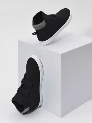 Sinsay - Sneakersy za kostkę - czarny