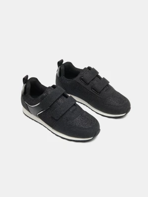 Sinsay - Sneakersy zapinane na rzepy z połyskującą nitką - czarny