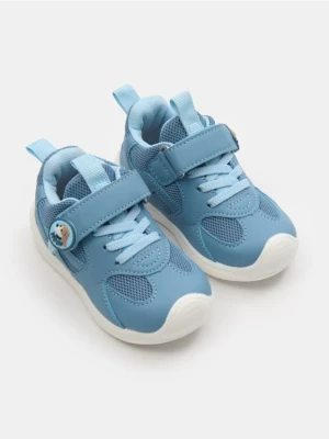Sinsay - Sneakersy ze skórzaną wkładką z certyfikatem "ZDROWA STOPA" - szary