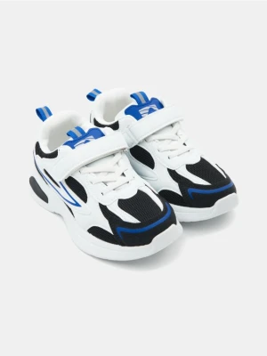 Sinsay - Sneakersy ze świecącą podeszwą Active - wielobarwny