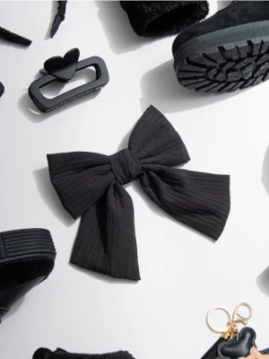 Sinsay - Spinka do włosów w kształcie kokardy - czarny