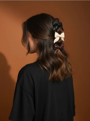 Sinsay - Spinki do włosów w kształcie kokardy 3 pack - wielobarwny