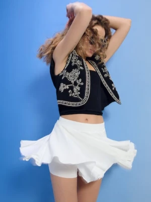 Sinsay - Spódnica mini z kontrafałdami - biały