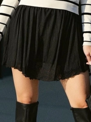 Sinsay - Spódnica mini ze strukturalnej dzianiny - czarny