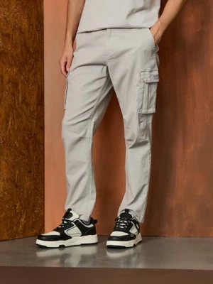 Sinsay - Spodnie cargo - kremowy