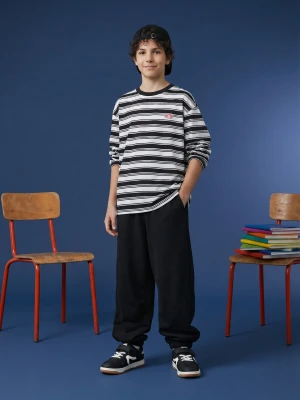 Sinsay - Spodnie dresowe baggy oversize - czarny