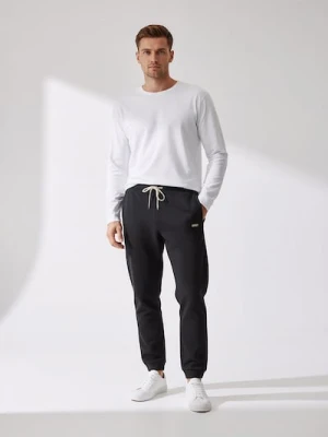 Sinsay - Spodnie dresowe - czarny