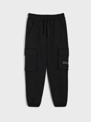 Sinsay - Spodnie dresowe jogger cargo - czarny