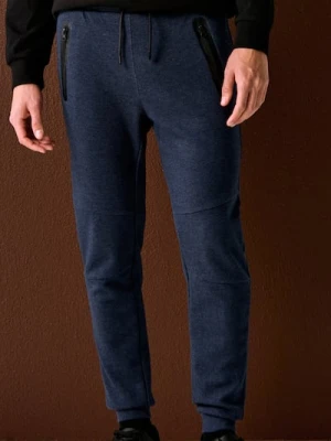 Sinsay - Spodnie dresowe jogger - granatowy