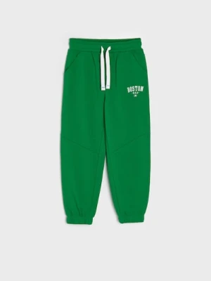 Sinsay - Spodnie dresowe jogger - green spruce