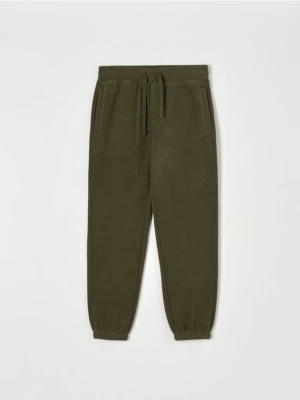 Sinsay - Spodnie dresowe regular - zielony