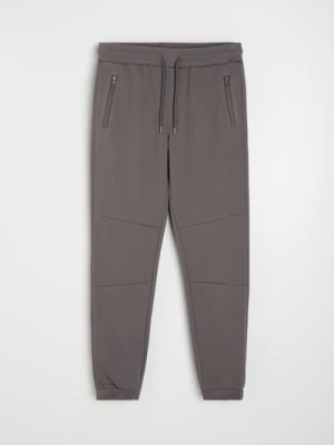 Sinsay - Spodnie dresowe slim fit z domieszką wiskozy - szary