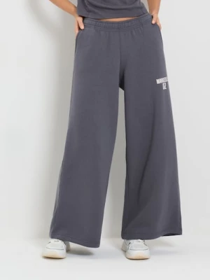 Sinsay - Spodnie dresowe wide leg - niebieski