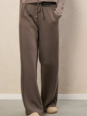 Sinsay - Spodnie dresowe wide leg z domieszką wiskozy - brązowy