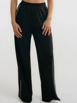 Sinsay - Spodnie dresowe wide leg z lampasami - czarny