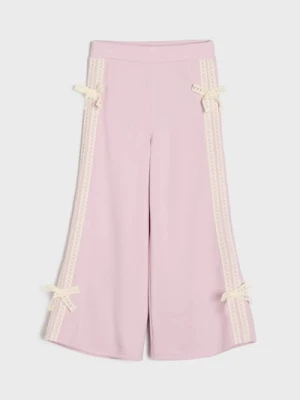 Sinsay - Spodnie dresowe wide leg z ozdobną koronką - fioletowy