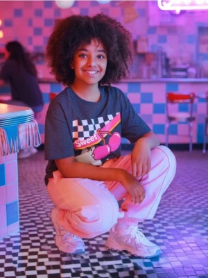 Sinsay - Spodnie dresowe z ozdobnymi przeszyciami - różowy