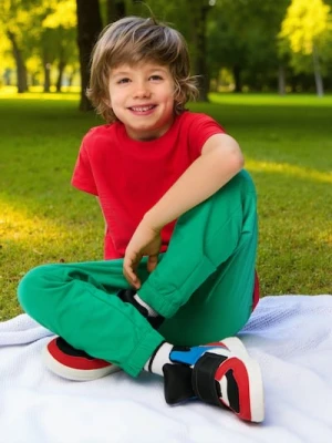 Sinsay - Spodnie dresowe z przeszyciami - zielony