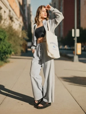 Sinsay - Spodnie dresowe z szerokimi nogawkami i lampasami - szary