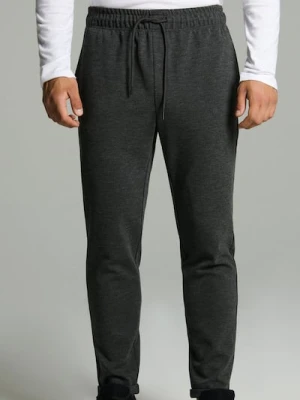 Sinsay - Spodnie dresowe ze strukturalnej dzianiny - czarny