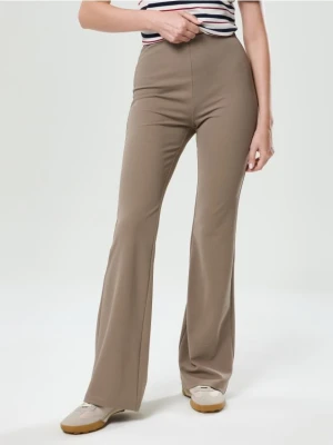 Sinsay - Spodnie flare - brązowy