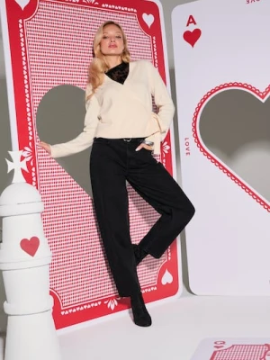 Sinsay - Spodnie jeansowe balloon z paskiem - czarny