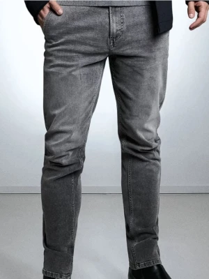 Sinsay - Spodnie jeansowe chino slim fit - szary