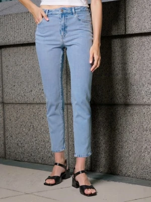 Sinsay - Spodnie jeansowe mom comfort fit - niebieski