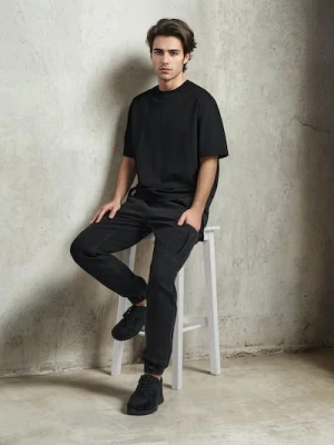 Sinsay - Spodnie jogger cargo - czarny