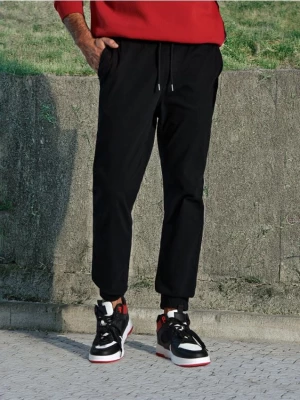 Sinsay - Spodnie jogger - czarny