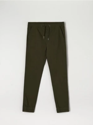 Sinsay - Spodnie jogger - zielony