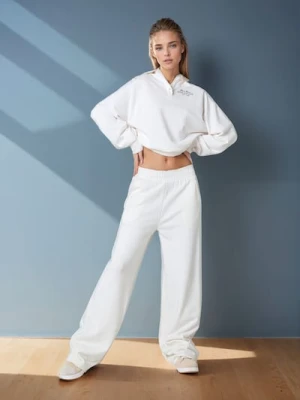 Sinsay - Spodnie - kremowy