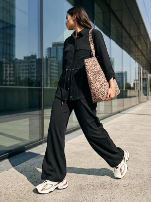 Sinsay - Spodnie materiałowe z szeroką nogawką - czarny