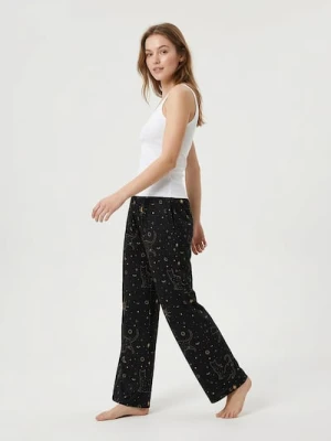 Sinsay - Spodnie piżamowe z szeroką nogawką i motywem kotów i gwiazd - czarny