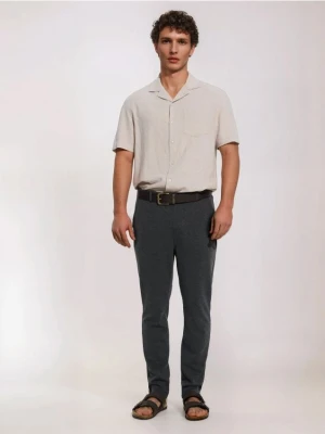 Sinsay - Spodnie slim fit - czarny