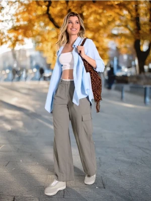 Sinsay - Spodnie wide leg cargo - szary