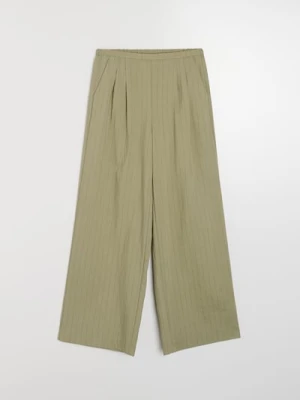 Sinsay - Spodnie wide leg w pionowe paski z wiskozą i domieszką lnu - wielobarwny