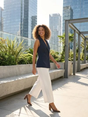 Sinsay - Spodnie wide leg z paskiem - kremowy